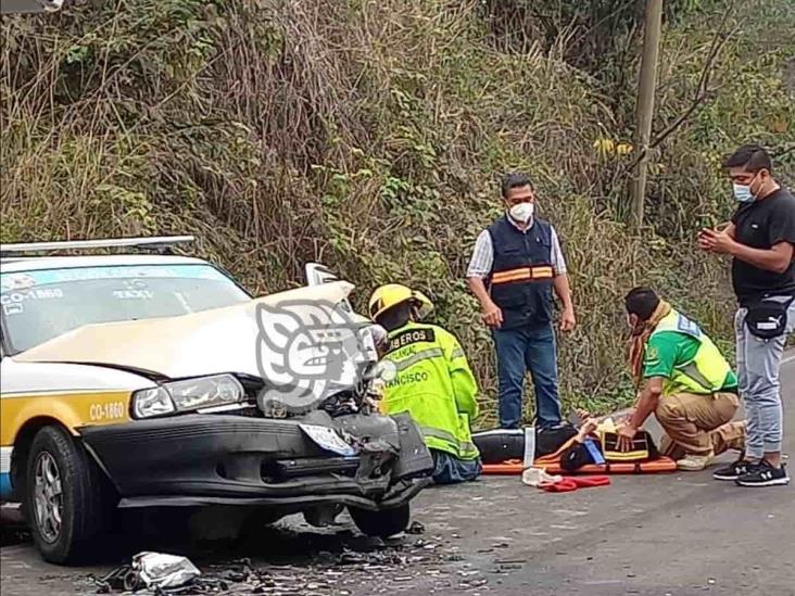 Fuerte choque en Cuitláhuac deja una persona lesionada