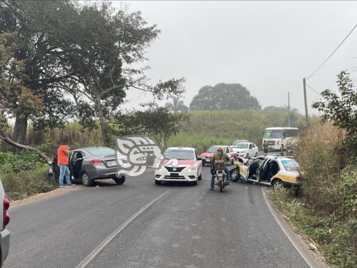 Fuerte choque en Cuitláhuac deja una persona lesionada