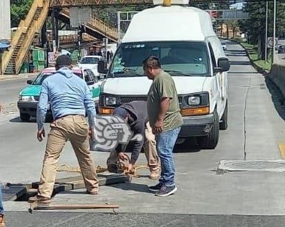 Continúa el robo de coladeras en Xalapa; vecinos urgen atender problemática