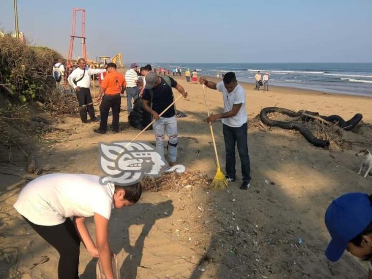 Toman muestreos en playas de Coatzacoalcos; buscan causas de mortandad