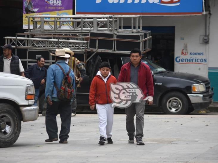 En Zongolica acusan uso político de programas asistenciales