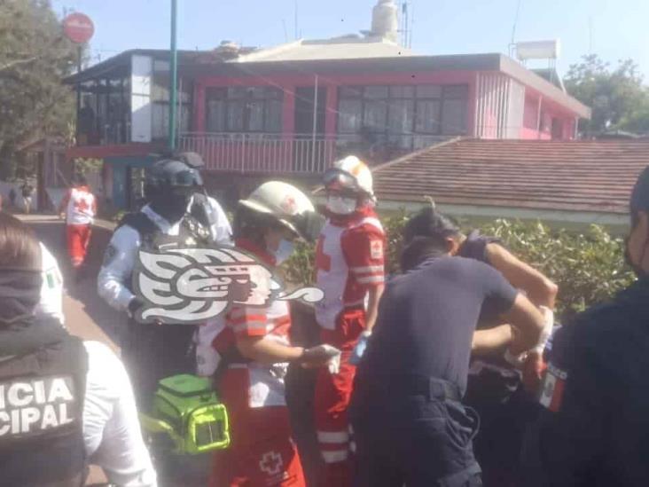 Joven se corta las venas en avenida Manuel Ávila Camacho de Xalapa