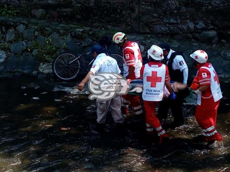 Muere menor de 15 años tras lanzarse del cauce del río Orizaba
