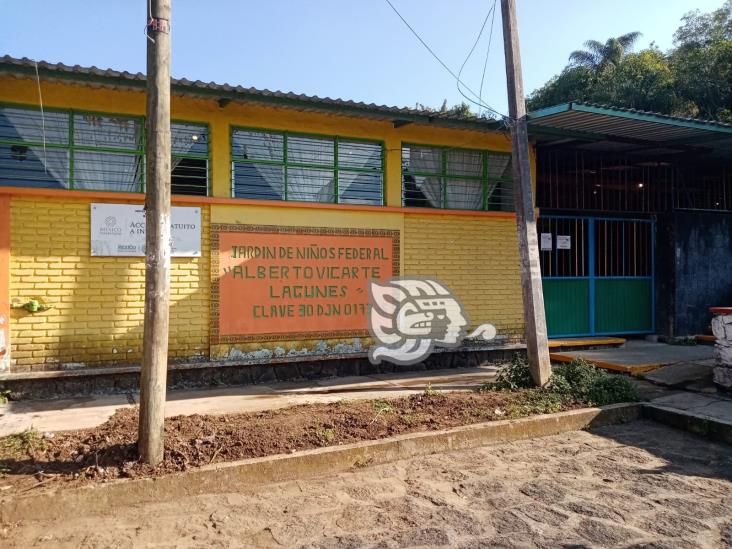 Se quejan de cobros de inscripción en kinder Alberto Vicarte Lagunes, en Xalapa