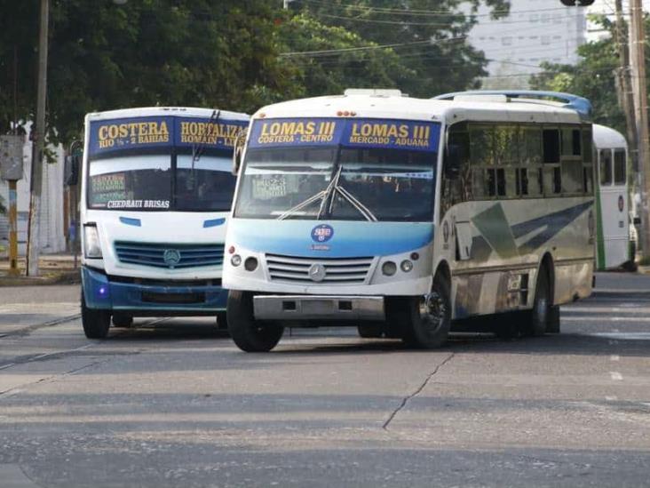 Descartan transportistas de Veracruz alza en el precio al pasaje