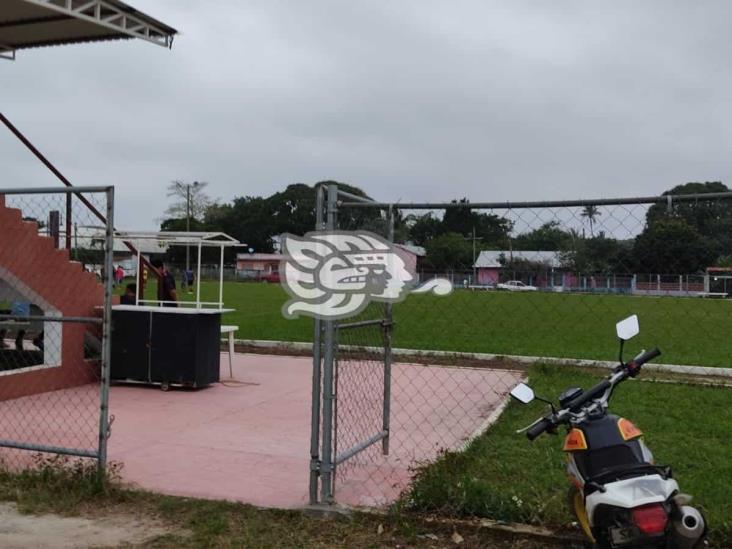 Vandalizan campo de ‘El Muelle’ en Agua Dulce