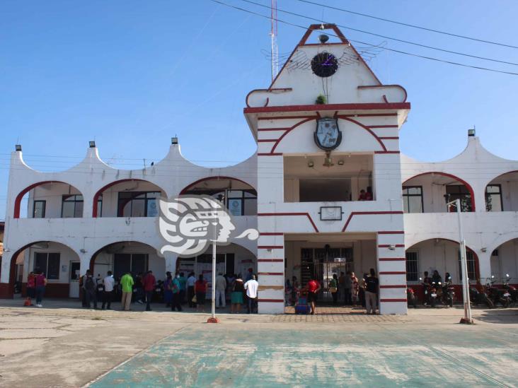 Joel García, nuevo director de patrimonio municipal en Las Choapas