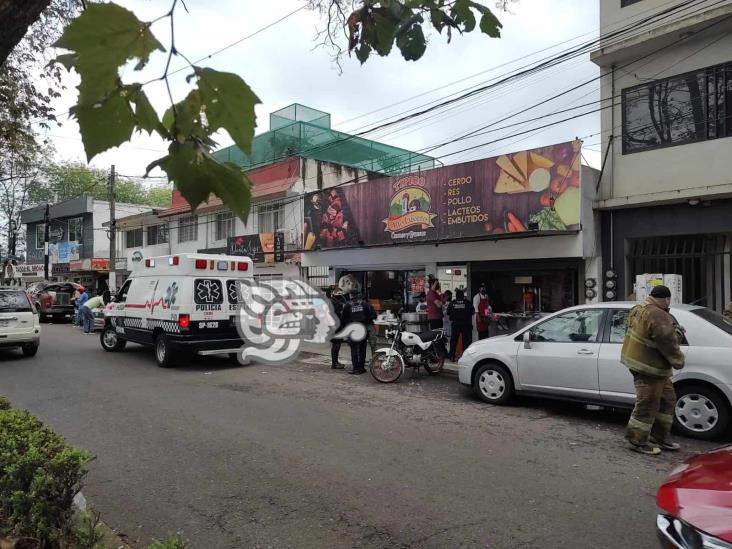 Flamazo en un negocio de Araucarias moviliza a bomberos de Xalapa