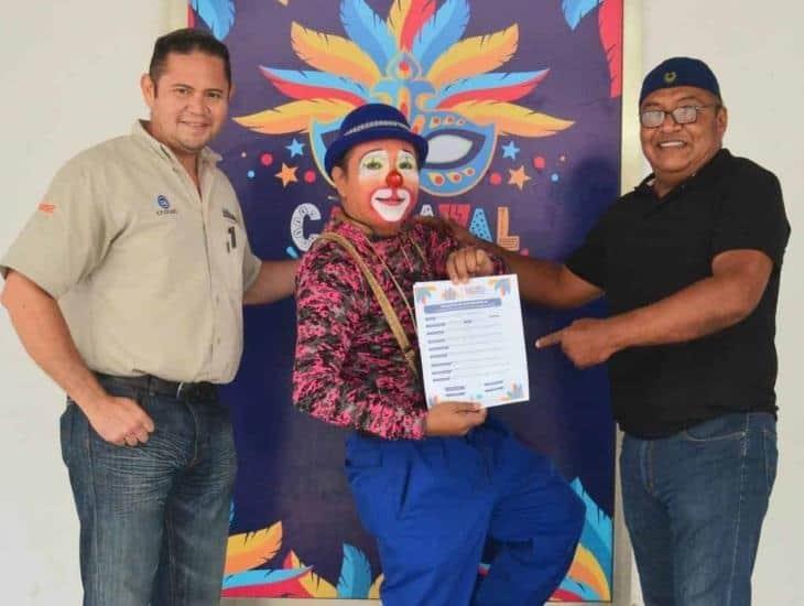 Payaso Lacho Cucaracho se suma como aspirante a Rey del Carnaval de Veracruz