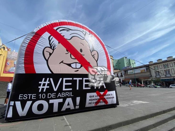 Supuestos panistas difunden propaganda contra AMLO en Xalapa