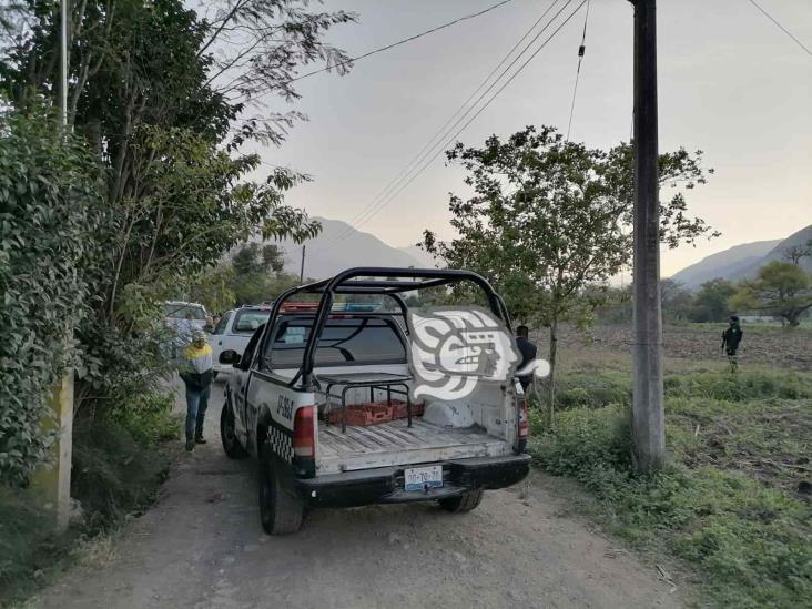 A balazos, asesinan a 2 jóvenes mujeres en Tecamalucan; abandonan cuerpos en terreno