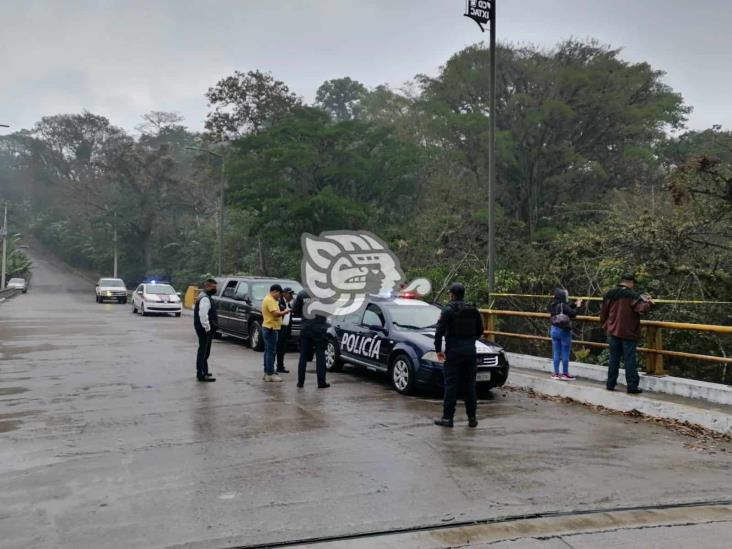 Hallan camioneta calcinada en Ixtaczoquitlán; había alguien adentro