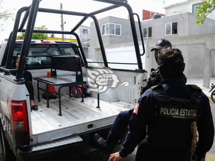 Detienen a mujer tras ser acusada de robo en la colonia 21 de Abril en Veracruz