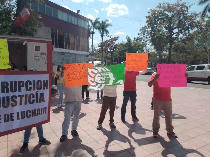 Ciudadanos protestan contra parquímetros en Poza Rica