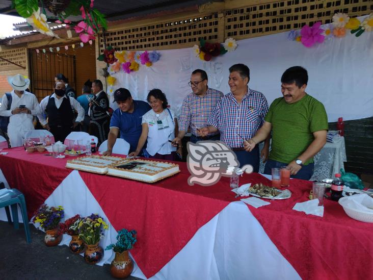 Celebran 46 aniversario del Mercado Zapata de Orizaba