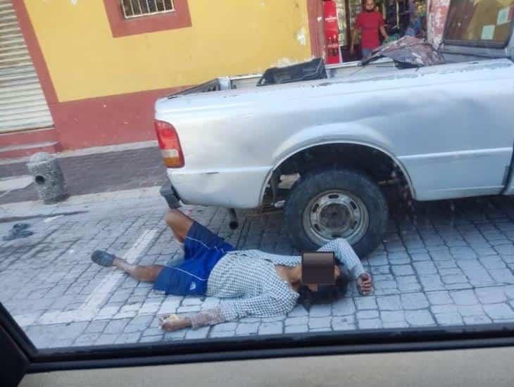 Golpean a hombre y lo dejan tirado en calles del Centro Histórico de Veracruz