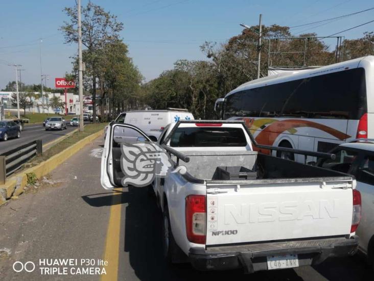 Choque por alcance deja 5 lesionados en Lázaro Cárdenas, en Xalapa