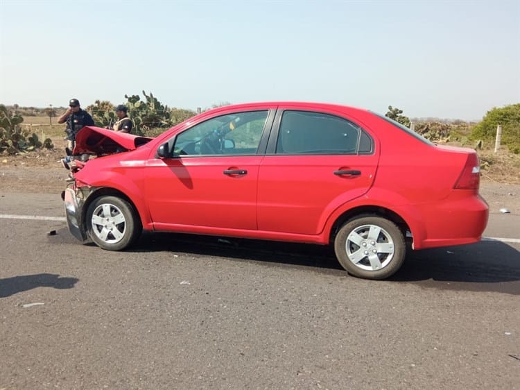 Se registra accidente sobre la carretera Antón Lizardo- Alvarado