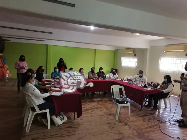 Capacitan a integrantes del comité de salud de Nanchital