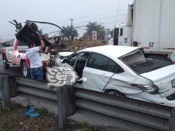 Accidente múltiple en la Córdoba- Puebla dejó tres lesionados