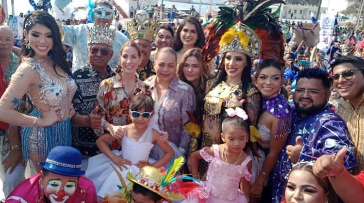 Presentan a candidatos a reyes del Carnaval de Veracruz 2022