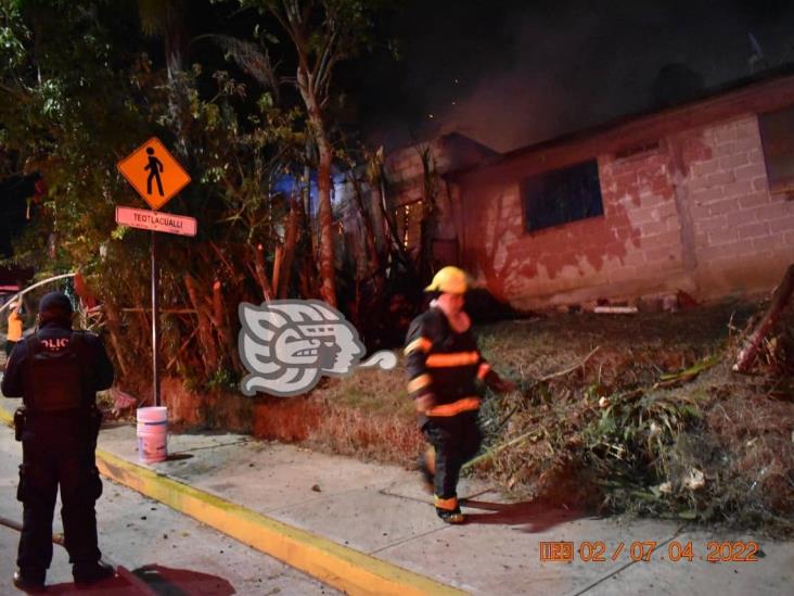 Mueren dos personas tras incendio de casa en colonia Moctezuma de Xalapa