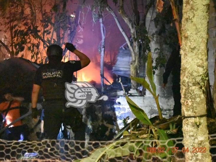 Mueren dos personas tras incendio de casa en colonia Moctezuma de Xalapa