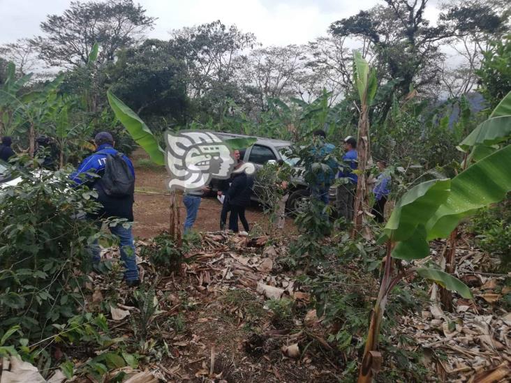 Localizan cuerpo de joven en predio de Fortín; presentaba heridas de arma blanca