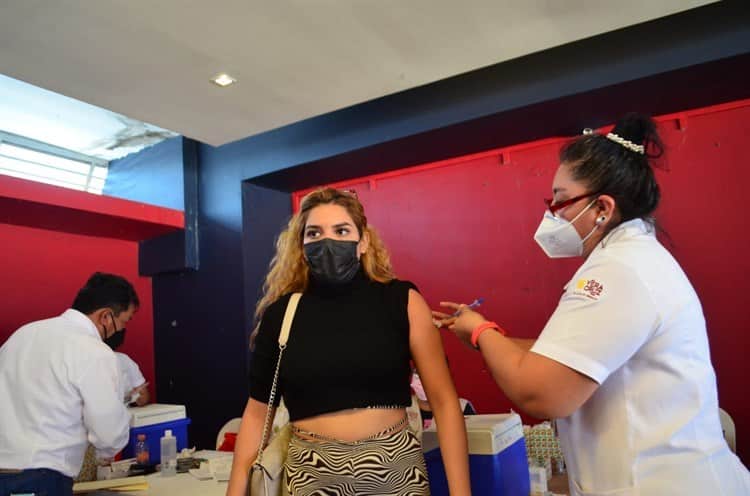 Poca afluencia en campaña de vacunación para rezagados en Veracruz y Boca