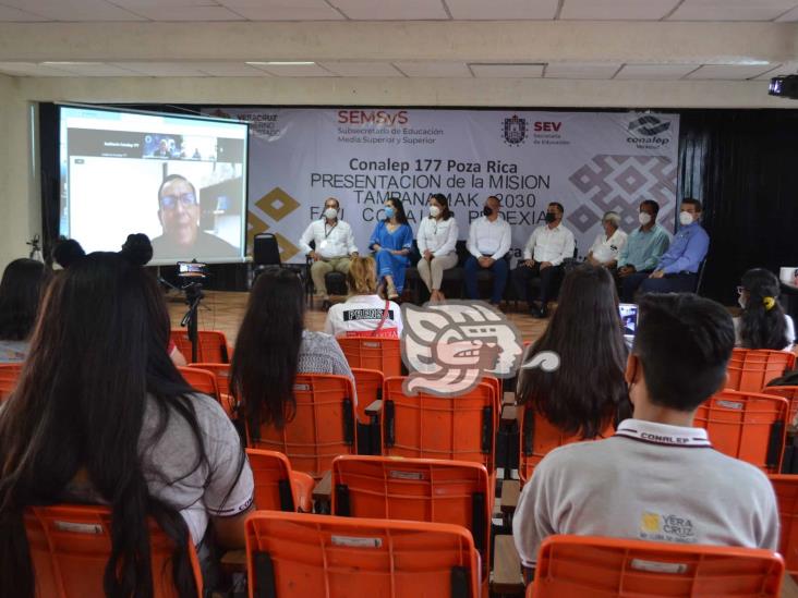 Conalep, pionero en Veracruz con misión para llegar a la luna