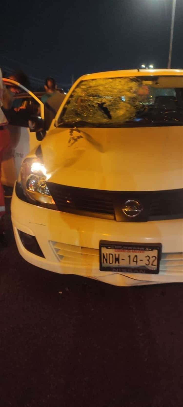 Hombre muere al instante luego de ser atropellado en la carretera Veracruz - Xalapa