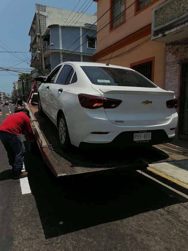 Conductor de Indriver es detenido con arma de fuego, en Veracruz