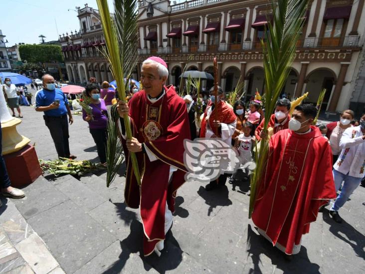 Con Domingo de Ramos, fieles xalapeños inician celebración de Semana Santa
