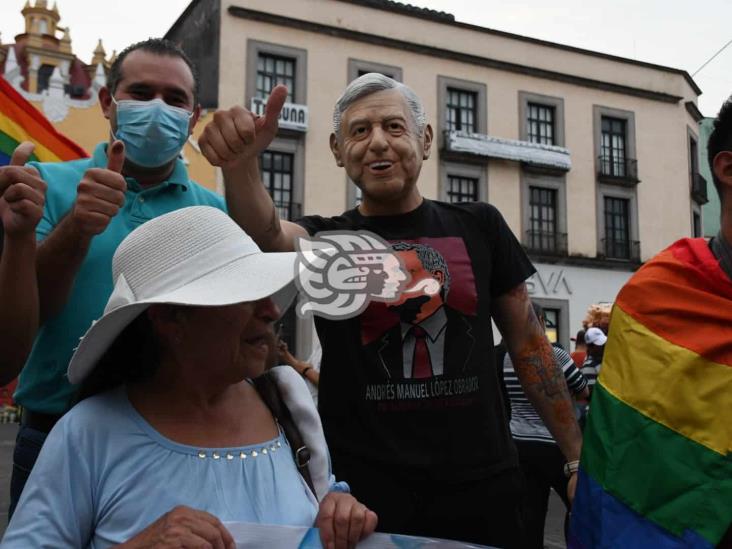 En Xalapa, simpatizantes de AMLO festejan tras consulta de revocación