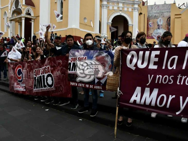 En Xalapa, simpatizantes de AMLO festejan tras consulta de revocación