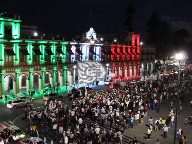 En Xalapa, simpatizantes de AMLO festejan tras consulta de revocación