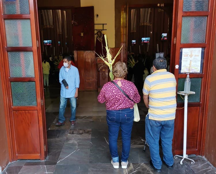 Con Domingo de Ramos, fieles xalapeños inician celebración de Semana Santa