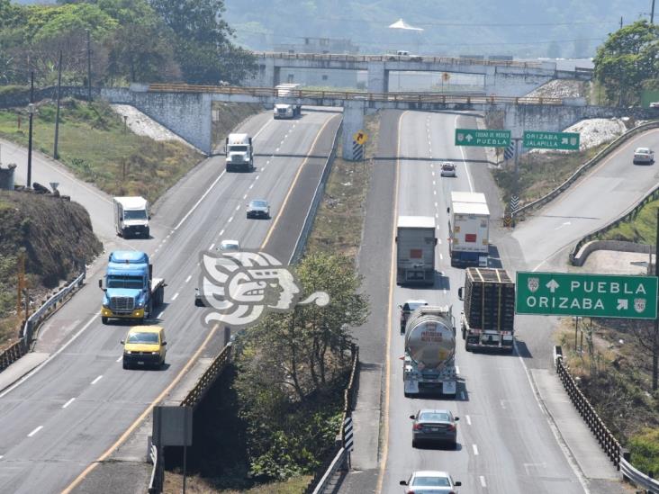 Transportistas de zona centro se reúnen con autoridades; buscan frenar abusos