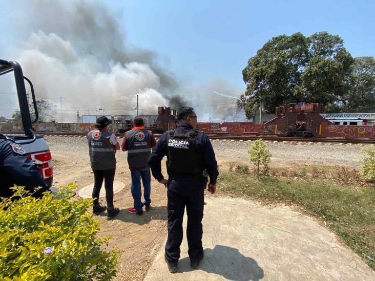 Incendio en Puente Nacional es controlado un 80%, evacuaron a 80 personas