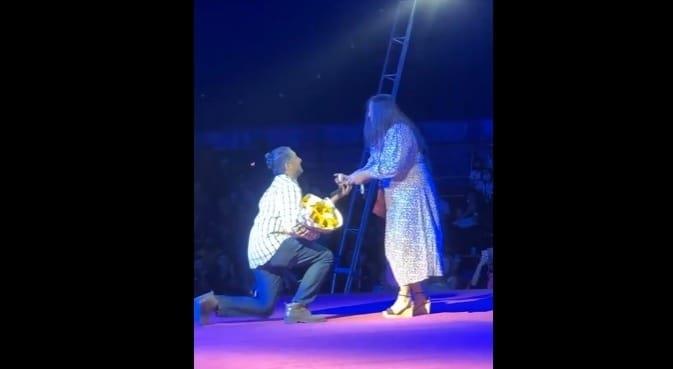 Pareja se compromete durante función de circo en Veracruz