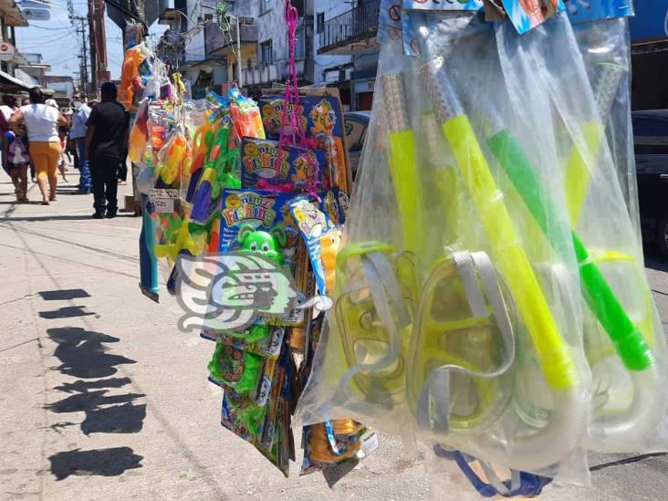 En Agua Dulce, comerciantes de artículos de playa reportan bajas