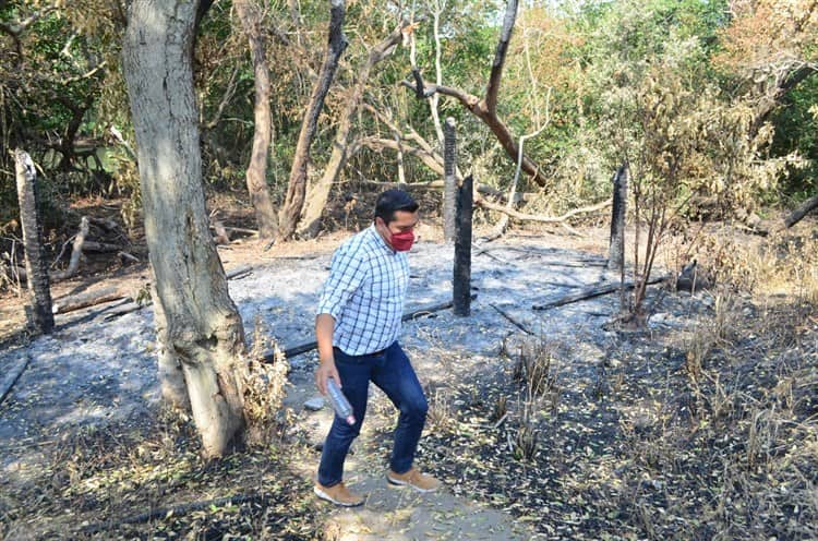 Incendio arrasó con Eco-Aula, lugar de pláticas ecológicas en Veracruz