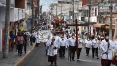 Tras dos años de pandemia, realizan viacrucis en Orizaba