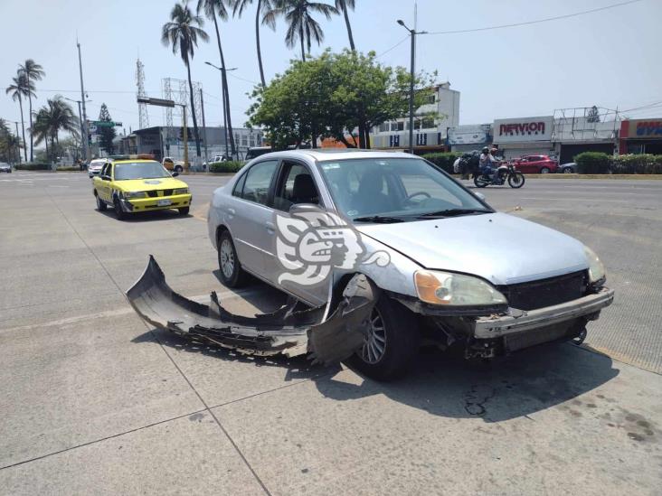Aparatoso accidente en avenida Allende de Veracruz