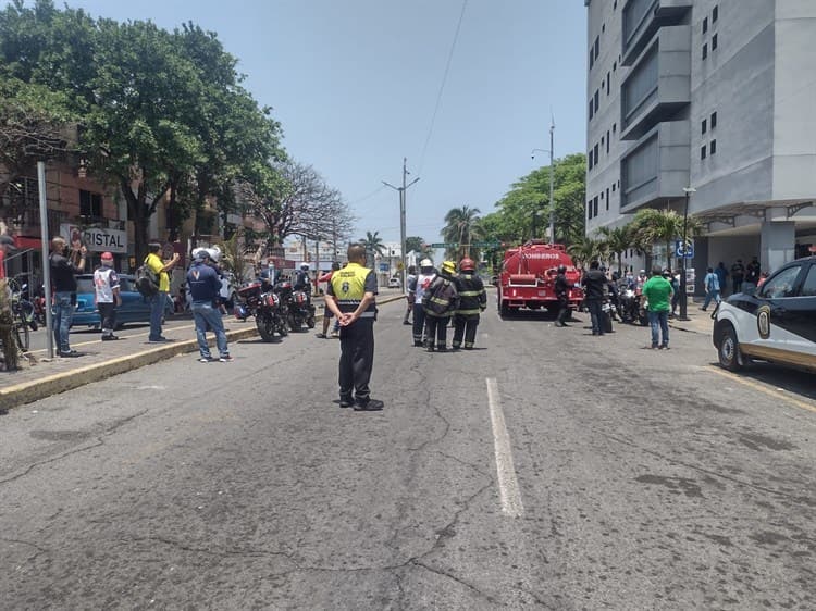 Evacuan a recién nacidos de Torre Pediátrica en Veracruz por incendio