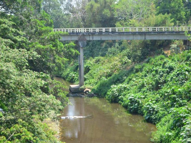 Devastan industriales ríos de todo el estado