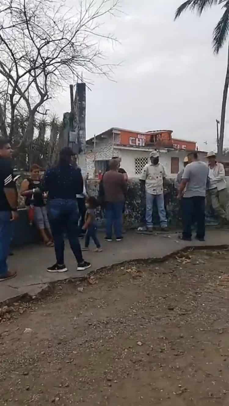 ¡Quieren agua! Habitantes toman las instalaciones del CAEV en Paso Mariano