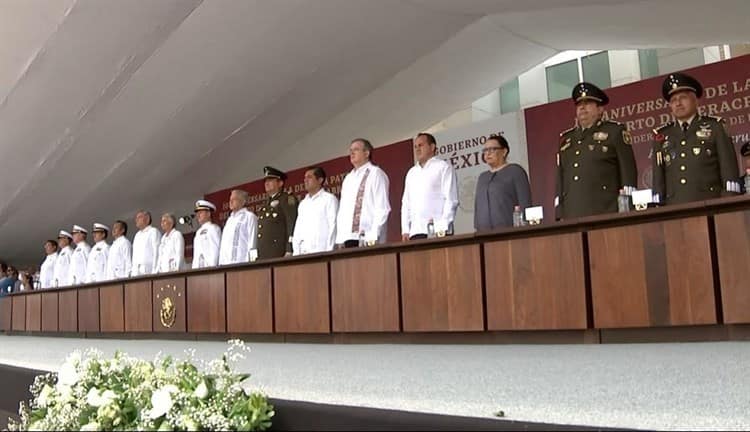 Encabeza AMLO conmemoración de 108 aniversario de la Defensa del Puerto de Veracruz