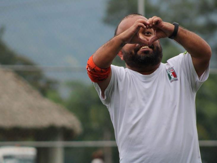 Michel hace historia en primera Selección de Fútbol de Talla Baja