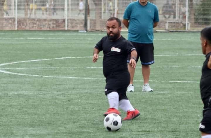 Michel hace historia en primera Selección de Fútbol de Talla Baja